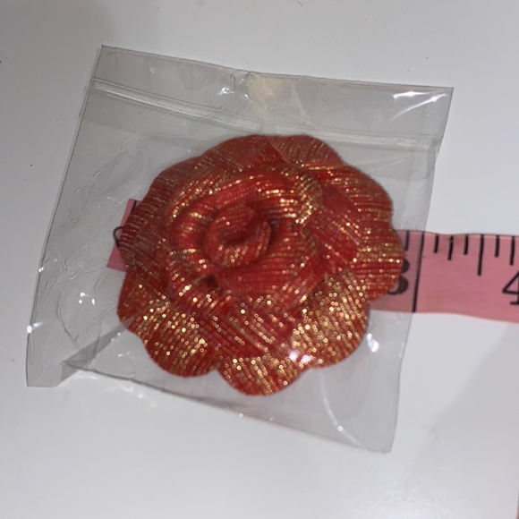 CHANEL Red Camellia - Picture 4 of 4